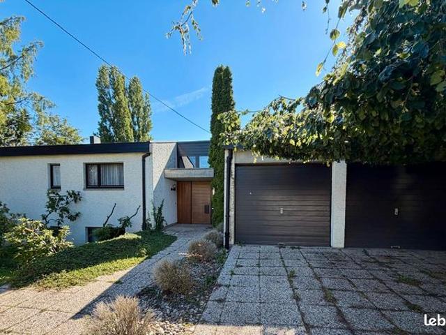 Propriété 9 pièces 261 m²