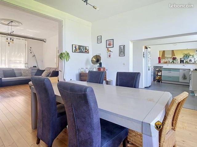 Propriété 9 pièces 261 m²