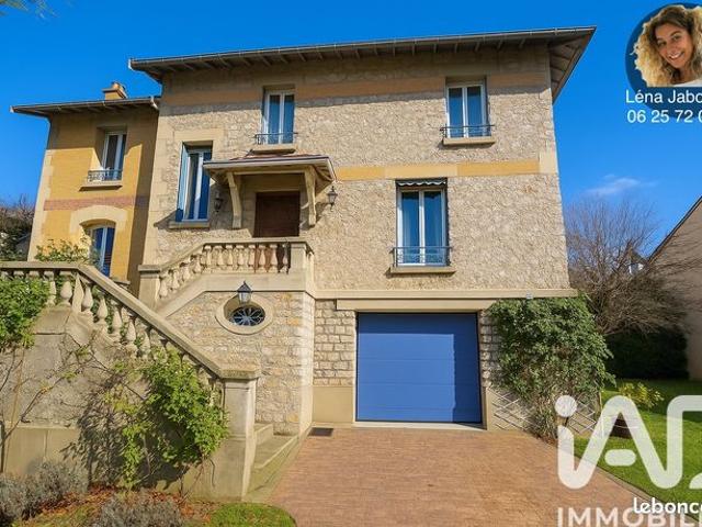 Propriété 9 pièces 262 m²
