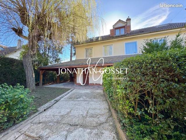 Propriété 9 pièces 262 m²