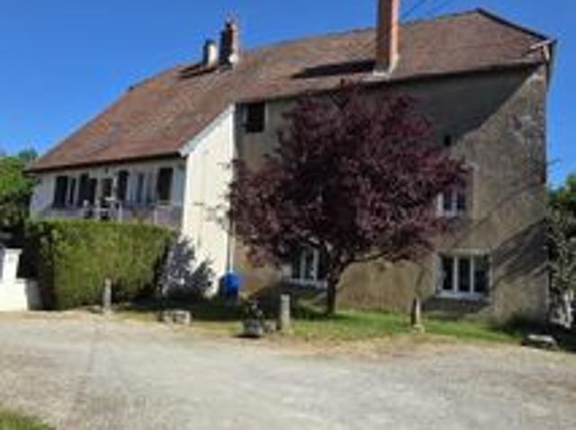 Propriété 9 pièces 263 m²