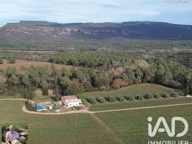 Propriété 9 pièces 274 m²
