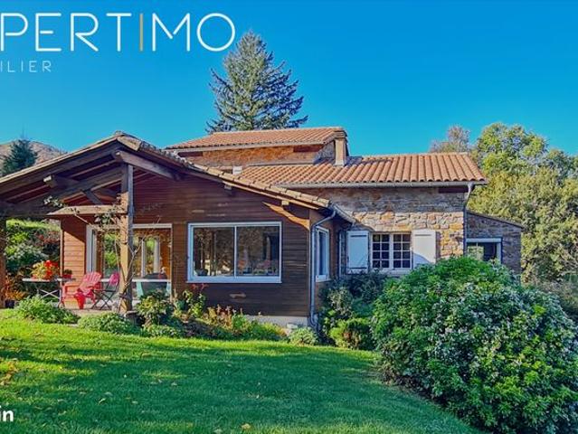 Propriété 9 pièces 275 m²