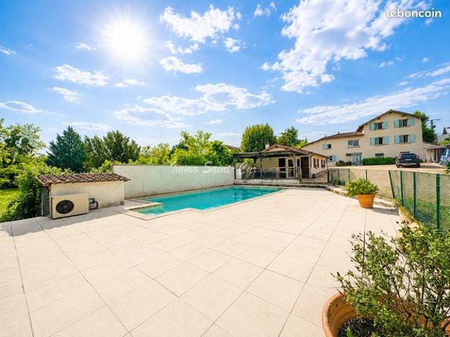Propriété 9 pièces 275 m²