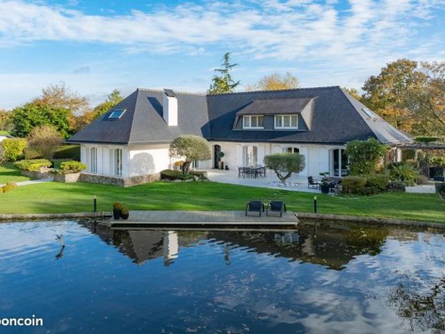 Propriété 9 pièces 275 m²