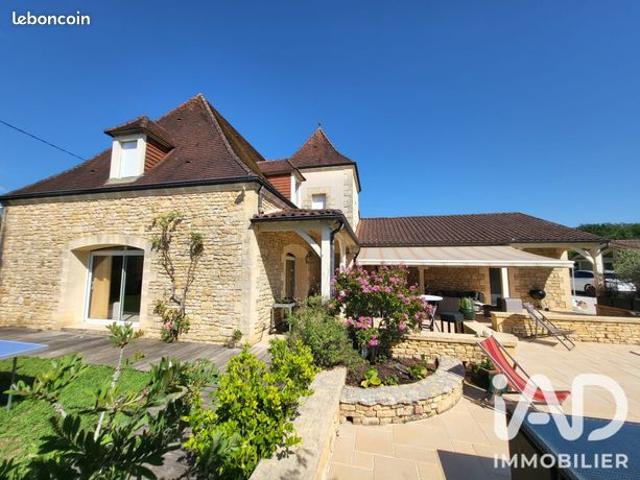 Propriété 9 pièces 276 m²
