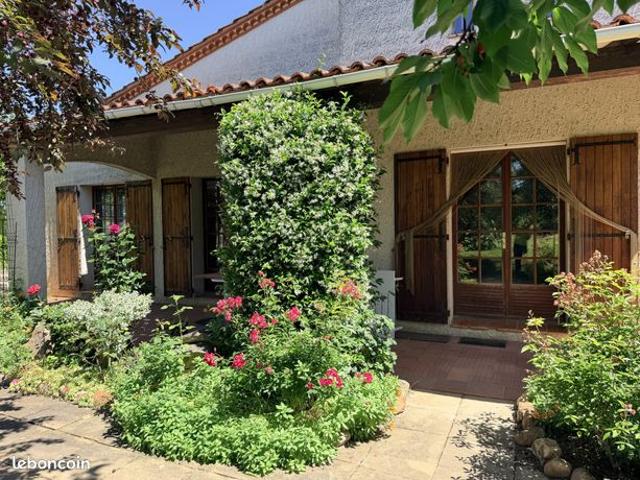 Propriété 9 pièces 278 m²