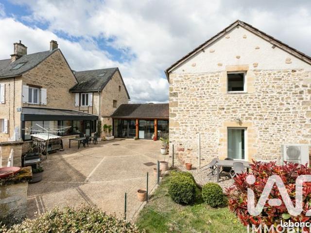 Propriété 9 pièces 279 m²
