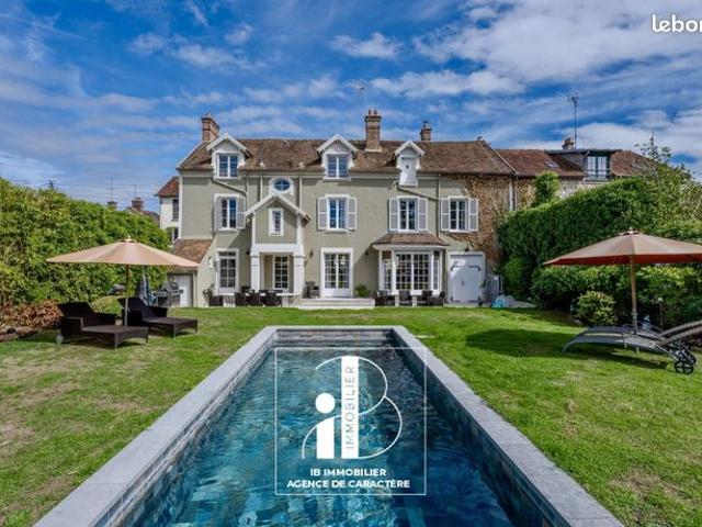 Propriété 9 pièces 279 m²