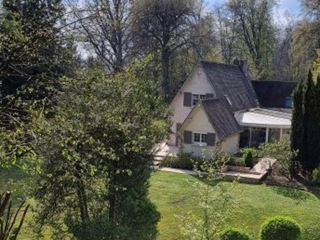 Propriété 9 pièces 270 m²