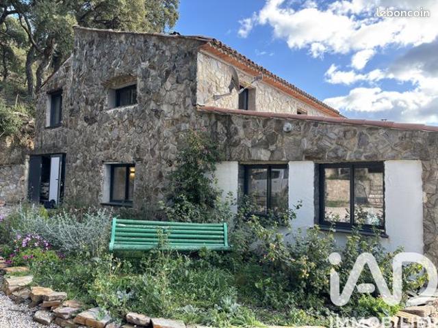 Propriété 9 pièces 270 m²