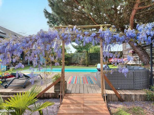 Propriété 9 pièces 271 m²