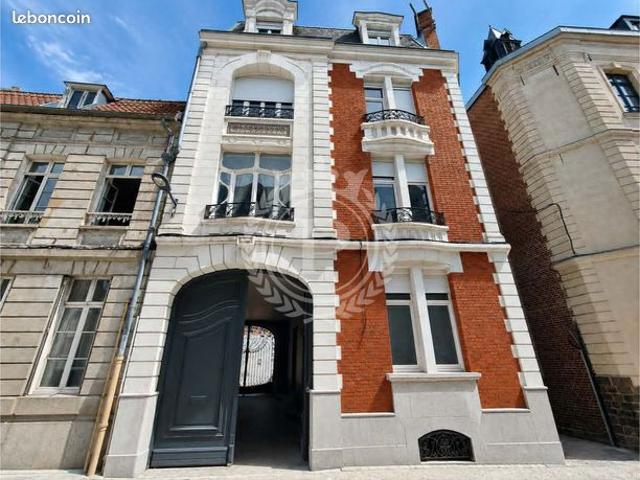 Propriété 9 pièces 272 m²