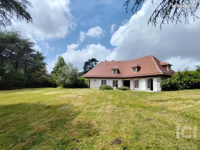 Propriété 9 pièces 272 m²
