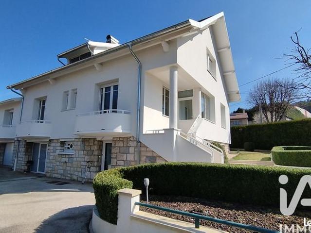 Propriété 9 pièces 284 m²