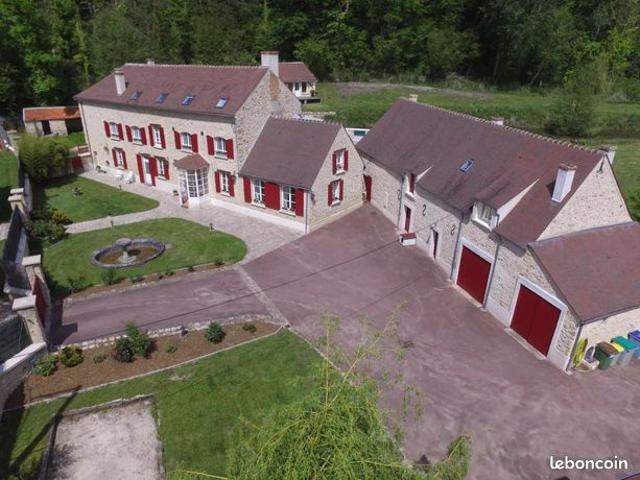 Propriété 9 pièces 285 m²