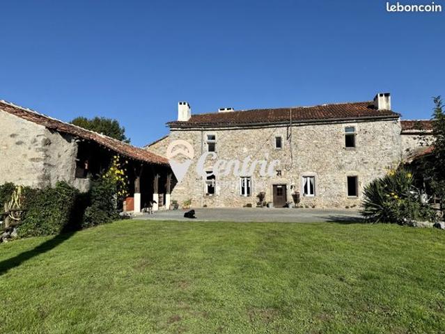 Propriété 9 pièces 285 m²