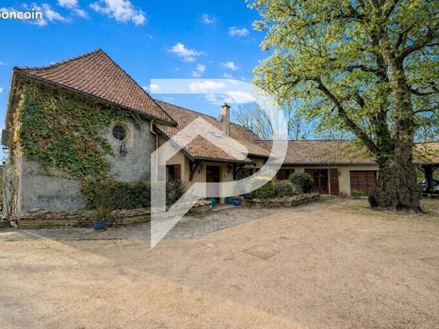 Propriété 9 pièces 288 m²