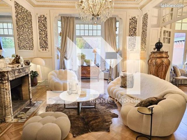 Propriété 9 pièces 280 m²