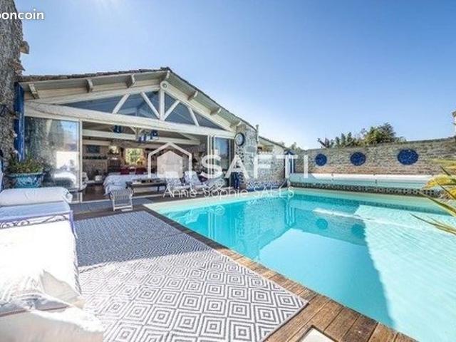 Propriété 9 pièces 280 m²