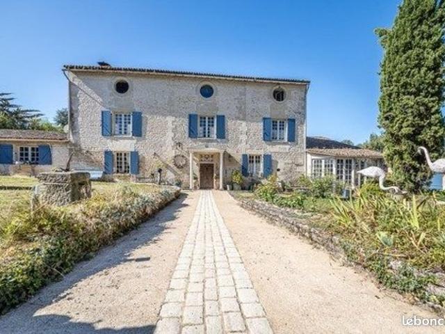 Propriété 9 pièces 280 m²