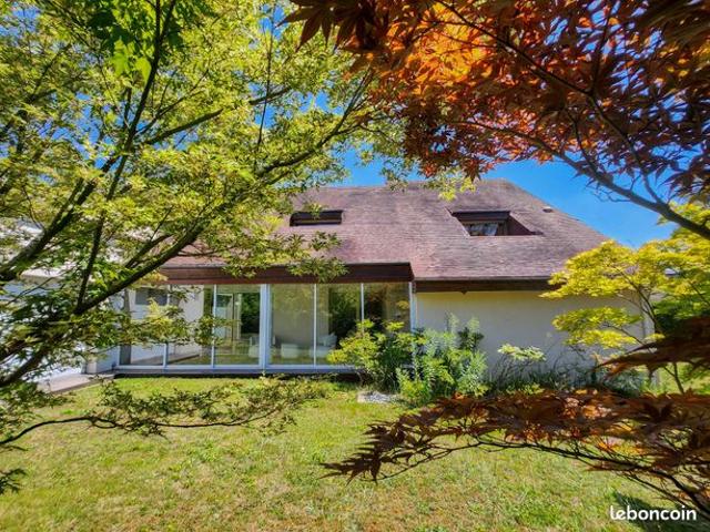 Propriété 9 pièces 280 m²
