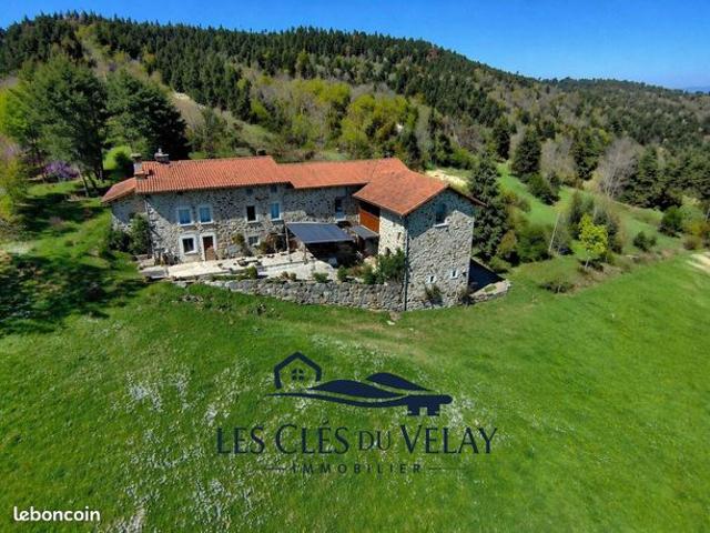 Propriété 9 pièces 298 m²