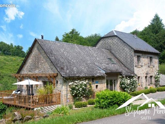 Propriété 9 pièces 298 m²