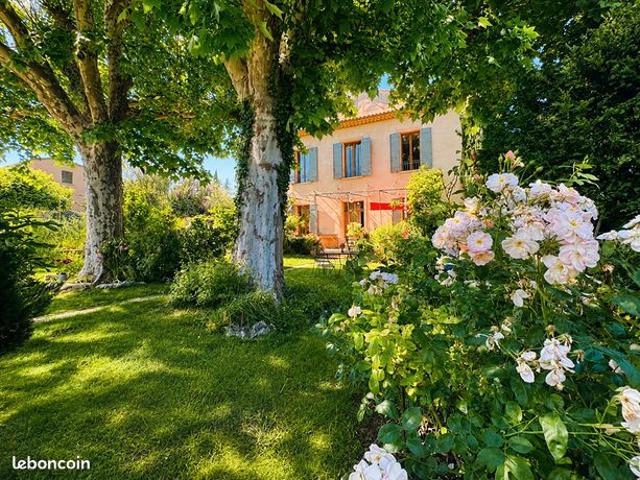 Propriété 9 pièces 290 m²