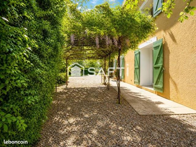 Propriété 9 pièces 290 m²