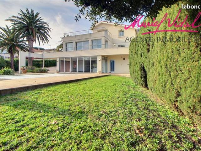 Propriété 9 pièces 290 m²