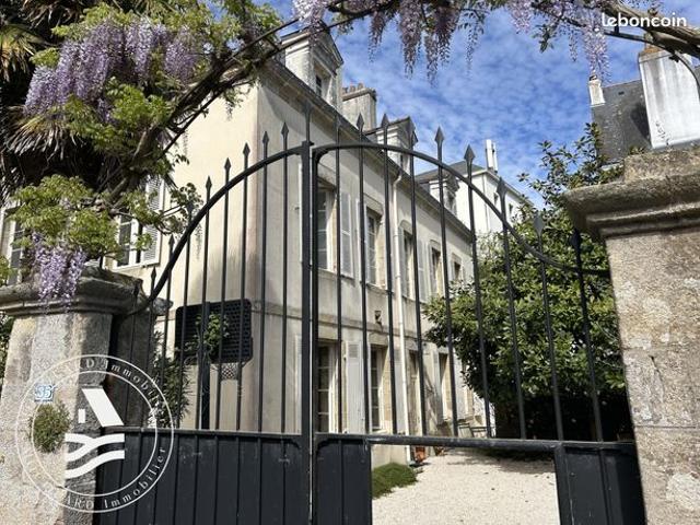 Propriété 9 pièces 290 m²