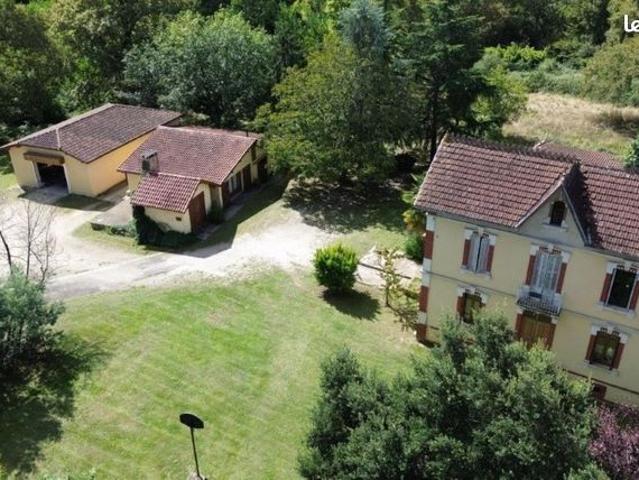 Propriété 9 pièces 291 m²