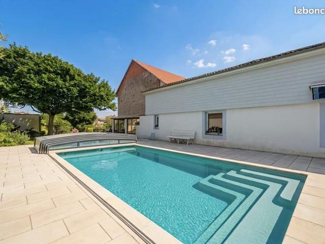 Propriété 9 pièces 292 m²