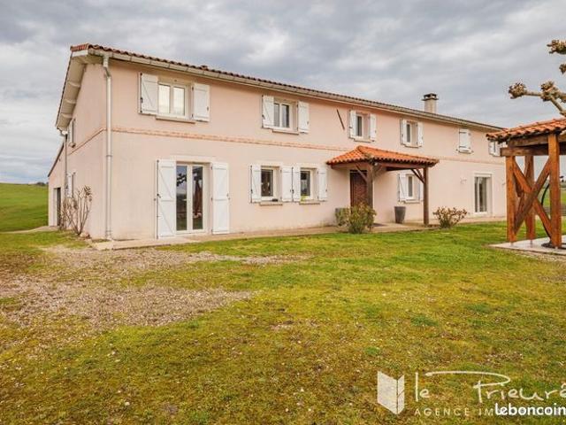 Propriété 9 pièces 305 m²