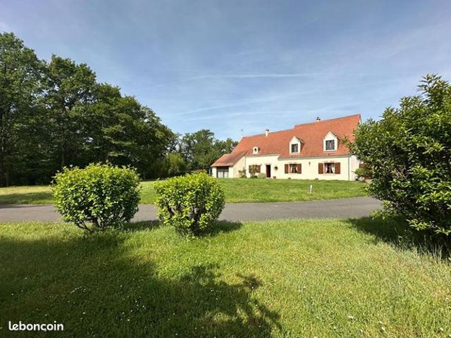 Propriété 9 pièces 306 m²