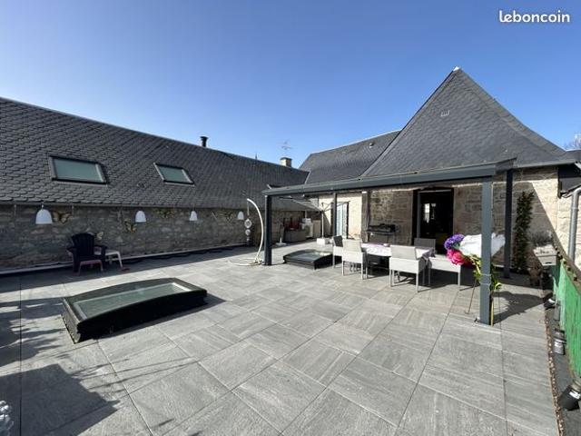 Propriété 9 pièces 300 m²