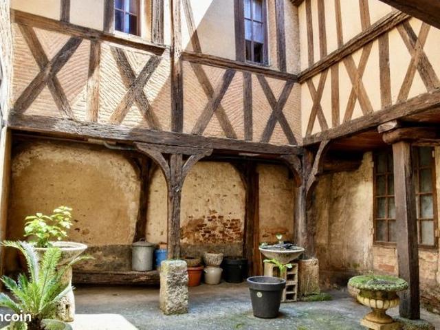 Propriété 9 pièces 300 m²