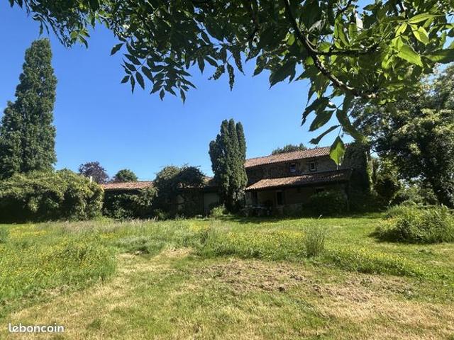 Propriété 9 pièces 300 m²