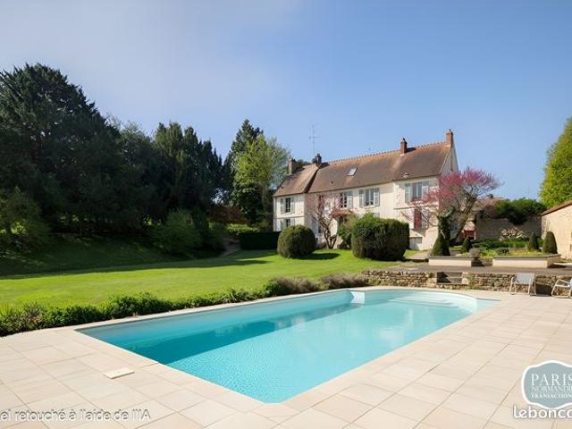 Propriété 9 pièces 412 m²