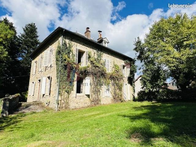 Propriété 9 pièces 300 m²