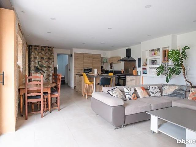 Propriété 9 pièces 300 m²