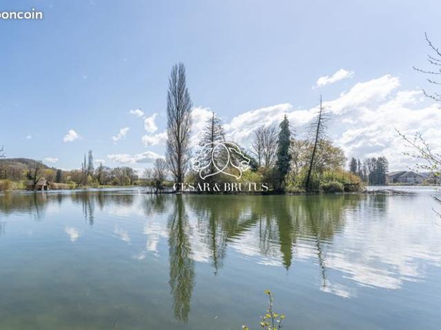 Propriété 9 pièces 300 m²