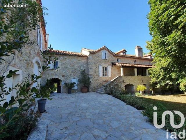 Propriété 9 pièces 300 m²