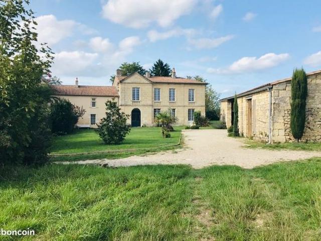 Propriété 9 pièces 300 m²