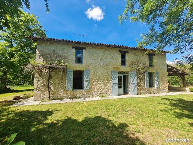 Propriété 9 pièces 301 m²