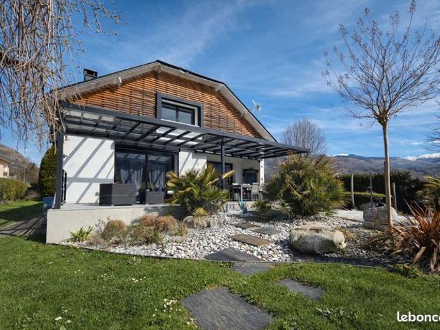 Propriété 9 pièces 301 m²