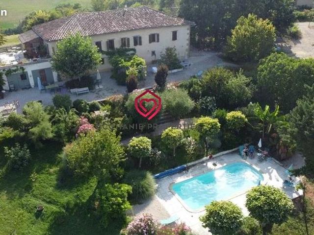 Propriété 9 pièces 314 m²