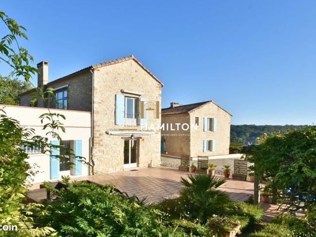 Propriété 9 pièces 314 m²