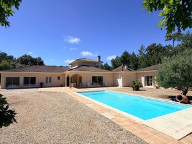 Propriété 9 pièces 315 m²